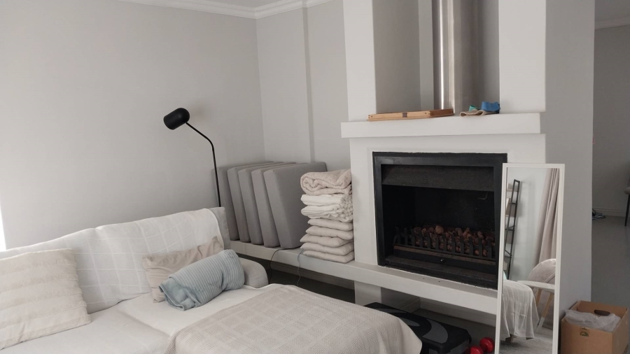 To Let 3 Bedroom Property for Rent in Big Bay Western Cape